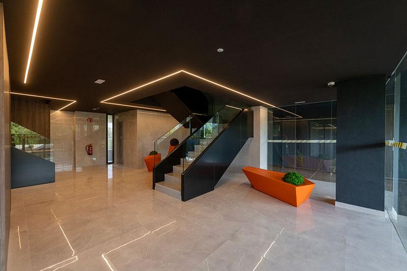 residencial entrejardines interior portal
